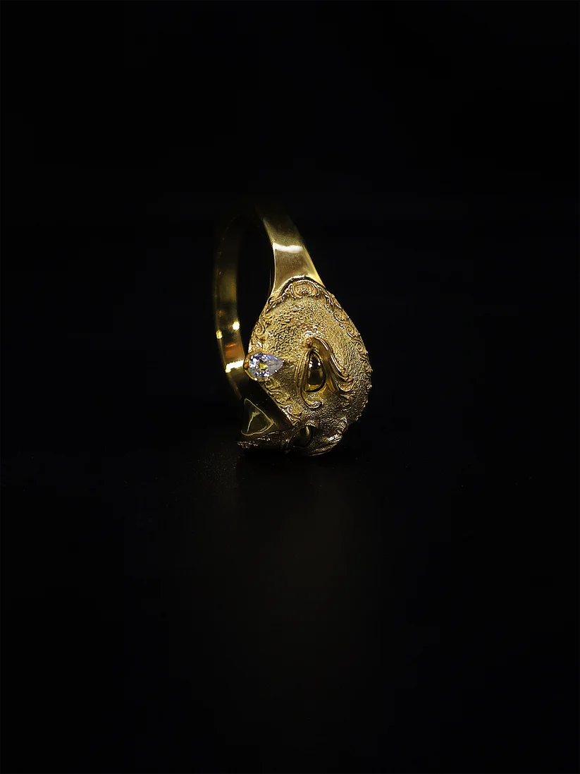 Crainte 18k Gold