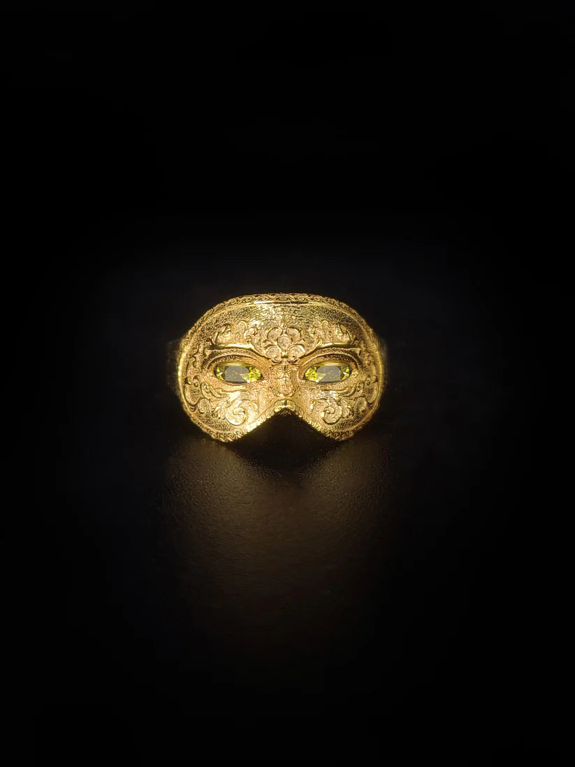 Los Ocultos 18k Gold Plated